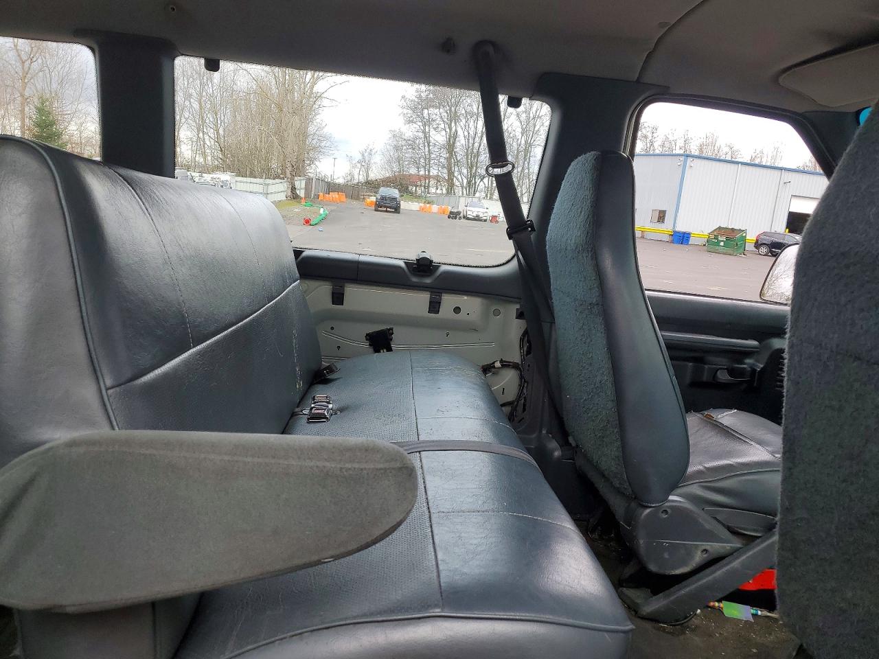 1992 FORD ECONOLINE E350 SUPER DUTY photo 11