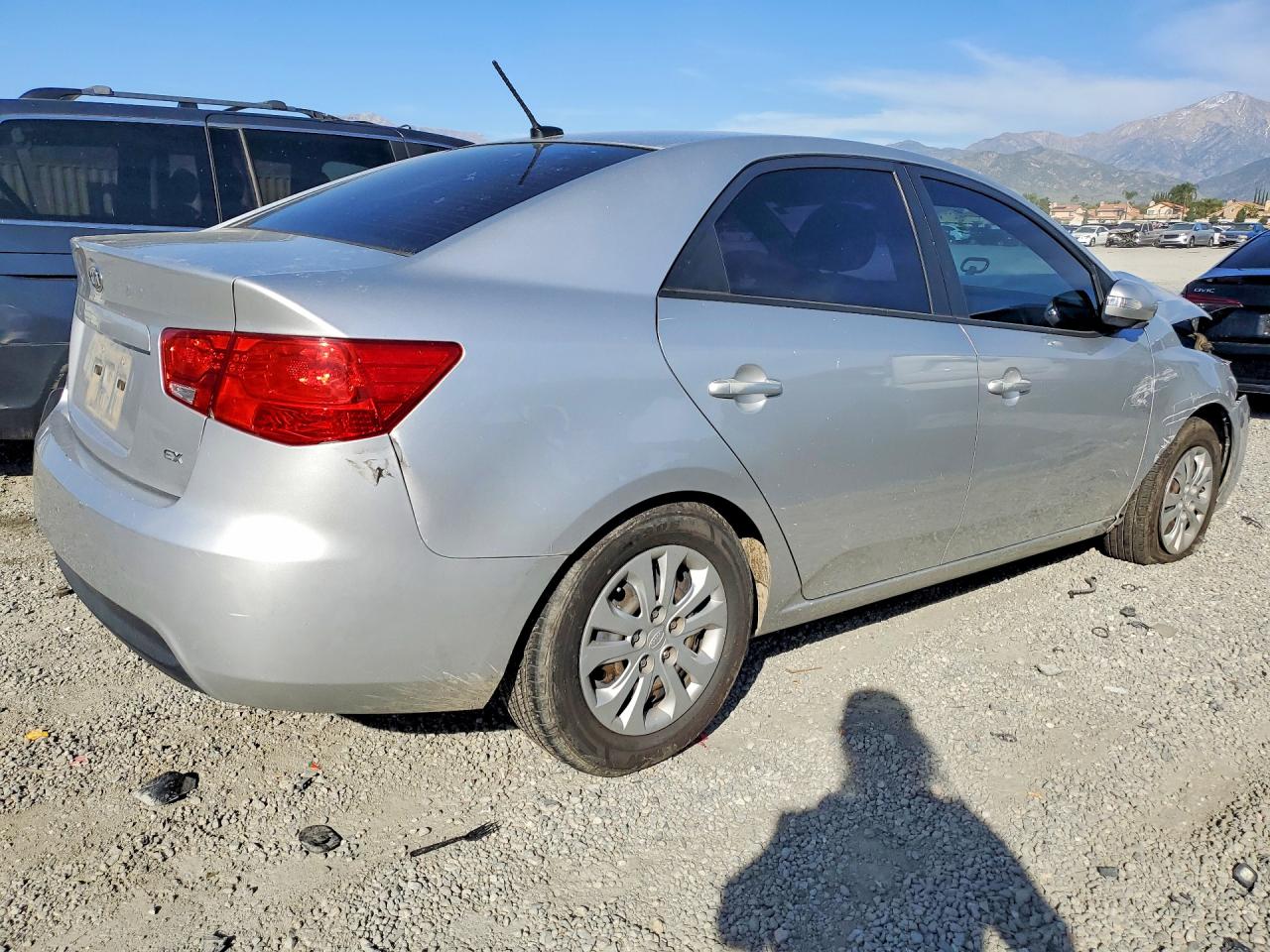 2010 KIA FORTE EX photo 5