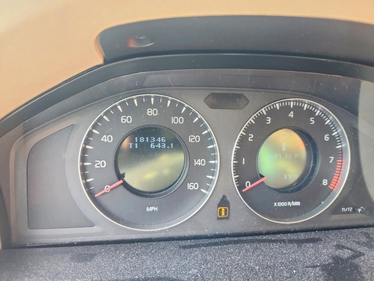 2008 VOLVO XC70 photo 17