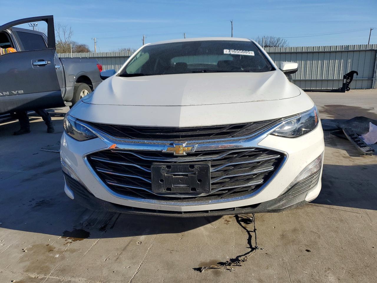 2024 CHEVROLET MALIBU LT photo 5
