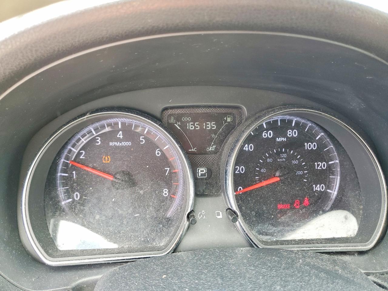 2019 NISSAN VERSA SV photo 25