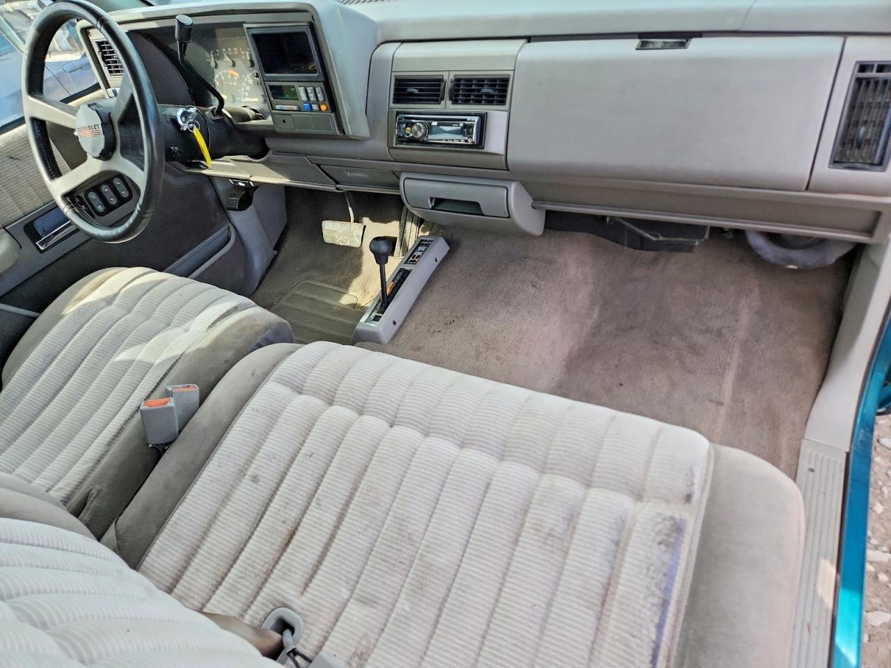 1994 CHEVROLET GMT-400 K1500 photo 8