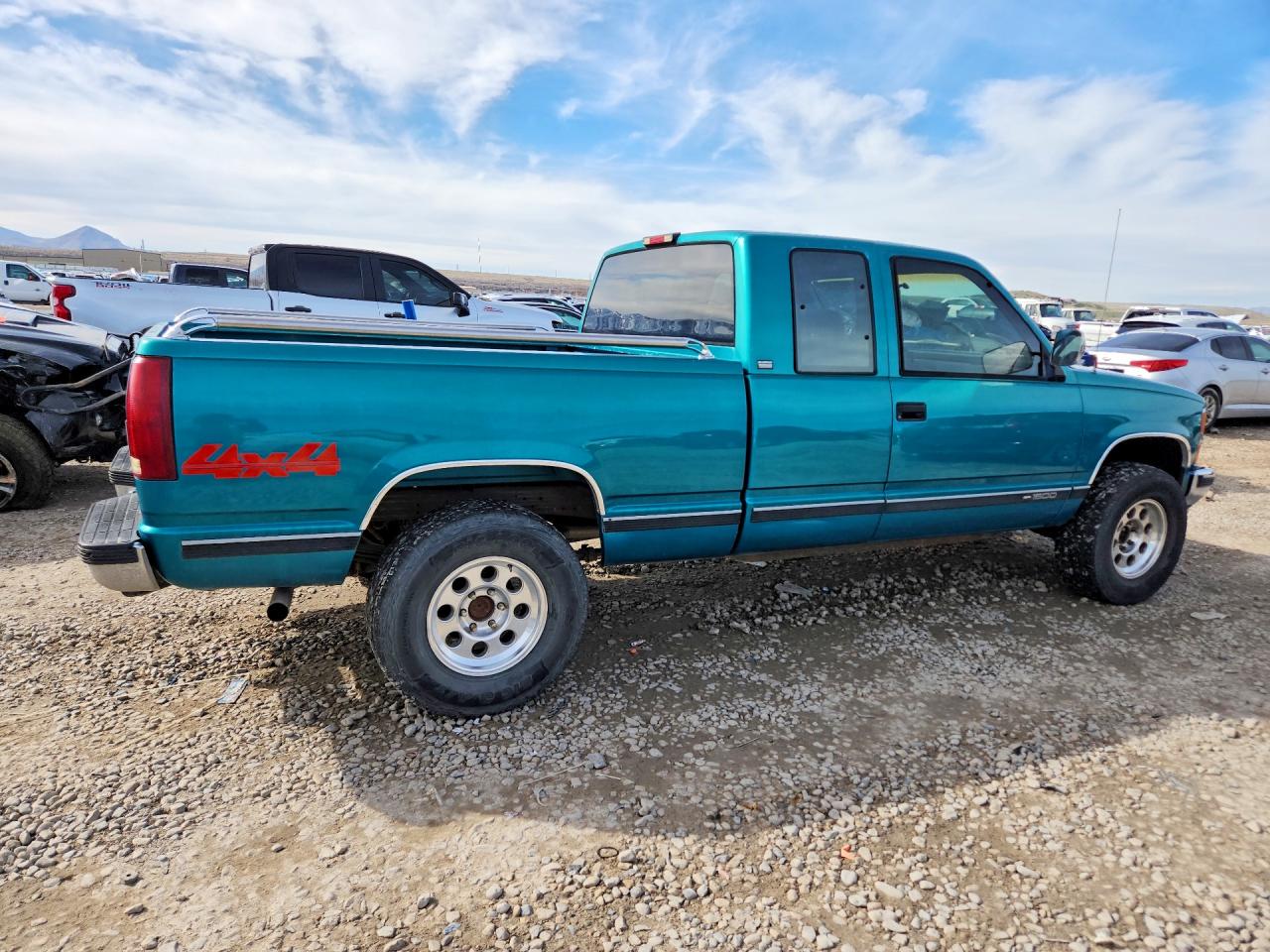 1994 CHEVROLET GMT-400 K1500 photo 3