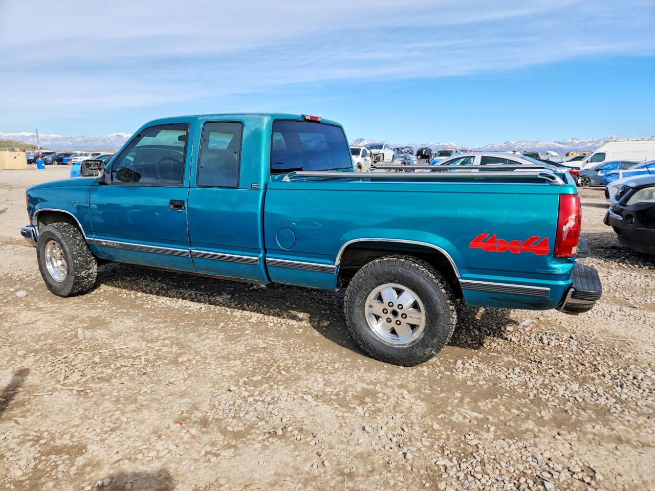 1994 CHEVROLET GMT-400 K1500 photo 2