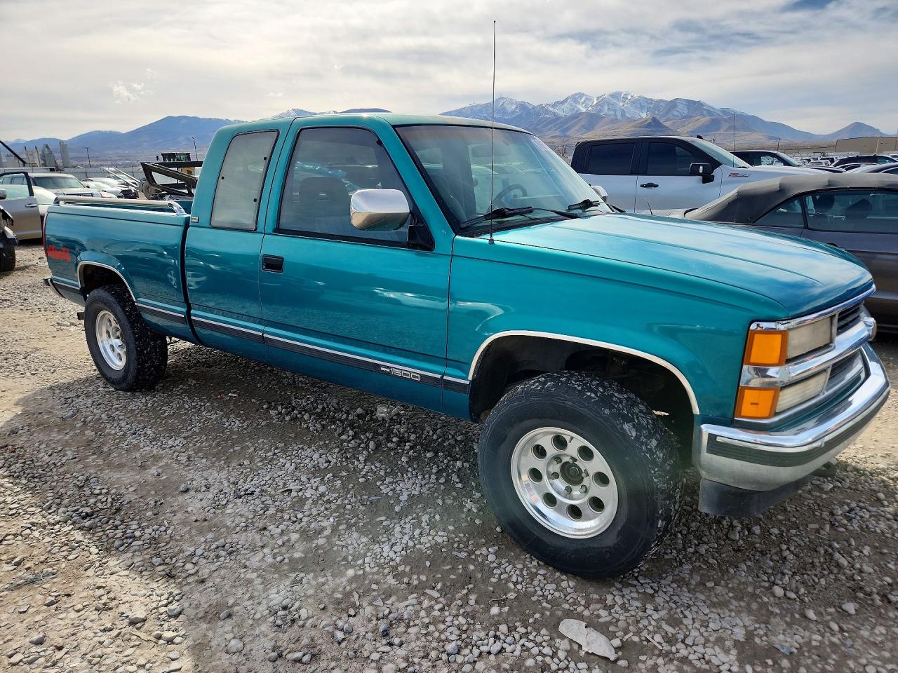 1994 CHEVROLET GMT-400 K1500 photo 4