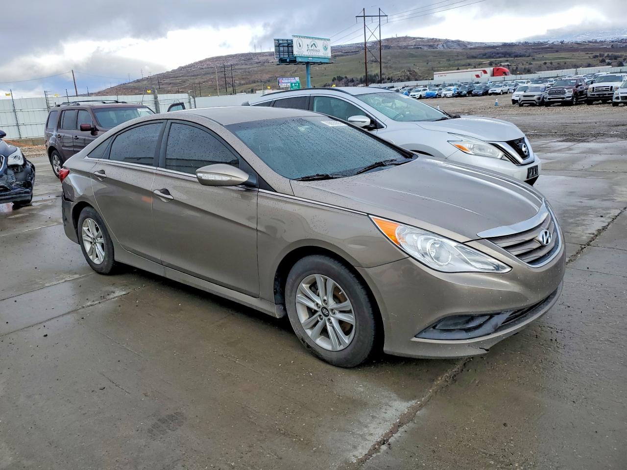 2014 HYUNDAI SONATA GLS photo 7