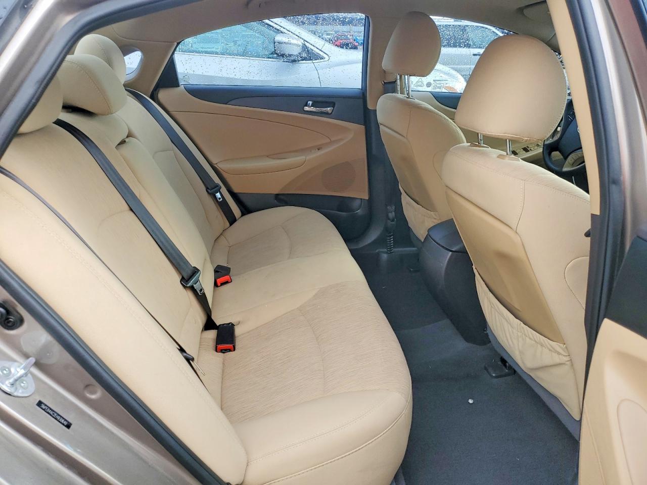 2014 HYUNDAI SONATA GLS photo 19