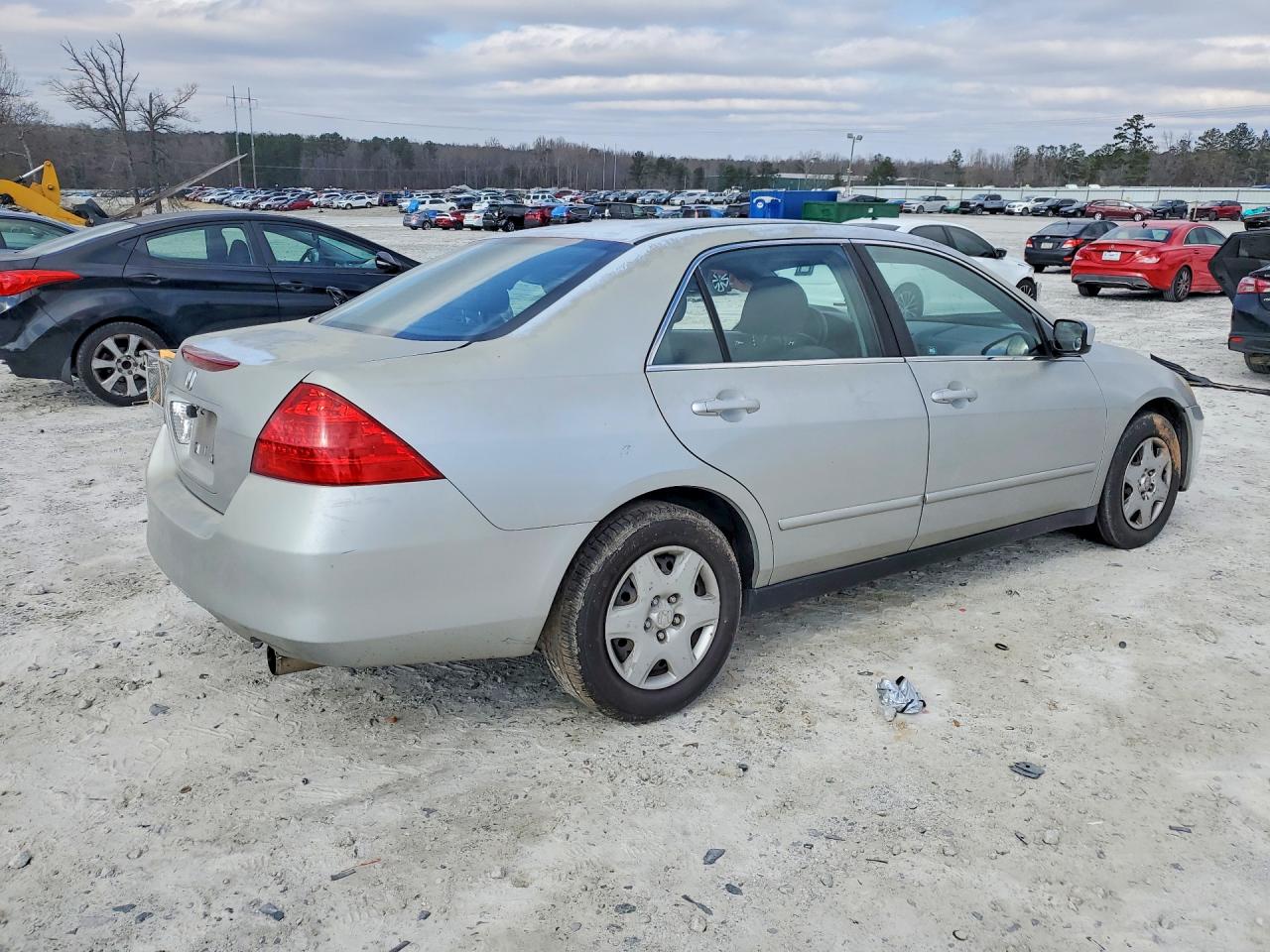 2006 HONDA ACCORD LX photo 3