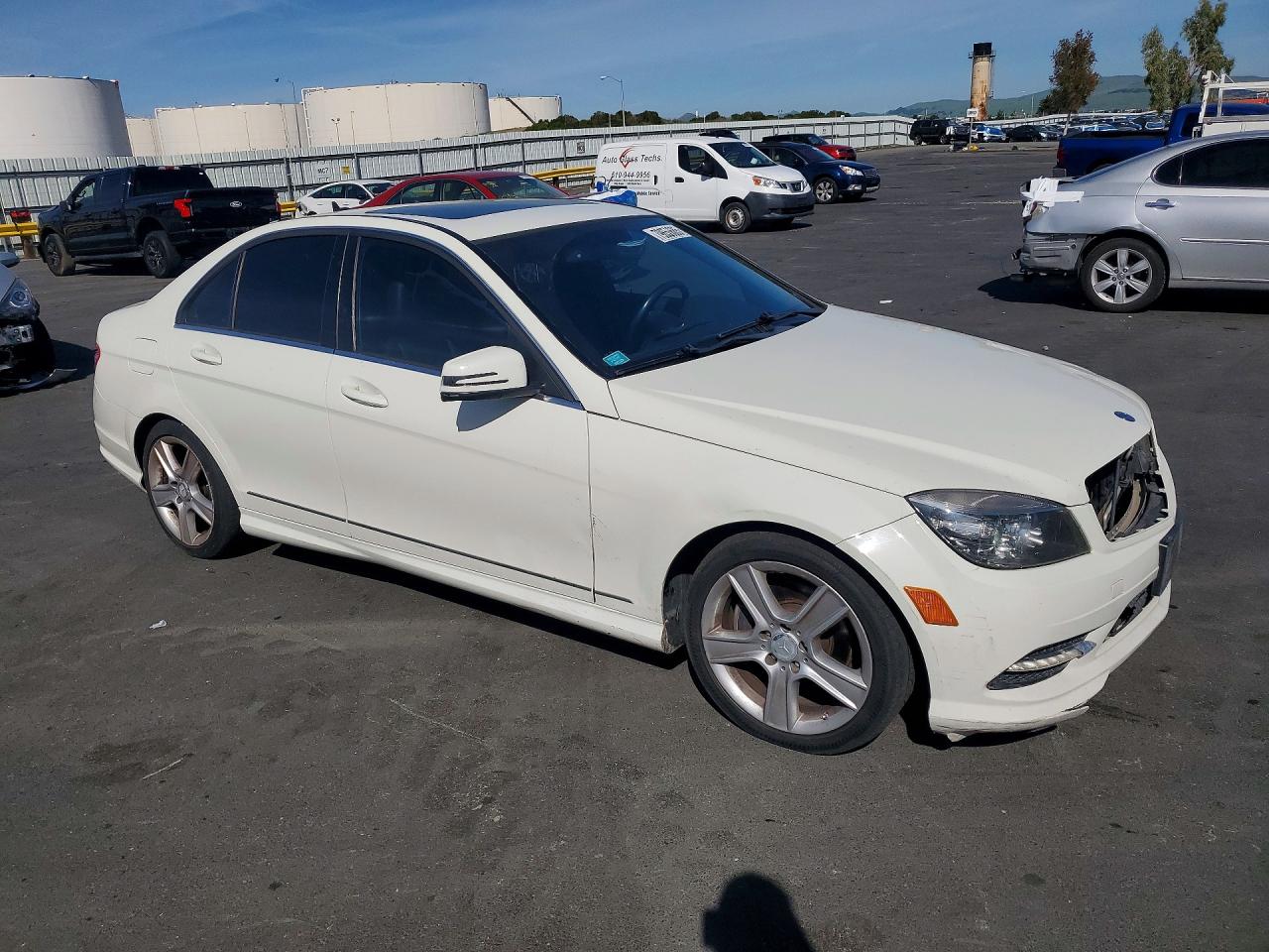 2011 MERCEDES-BENZ C 300 photo 7