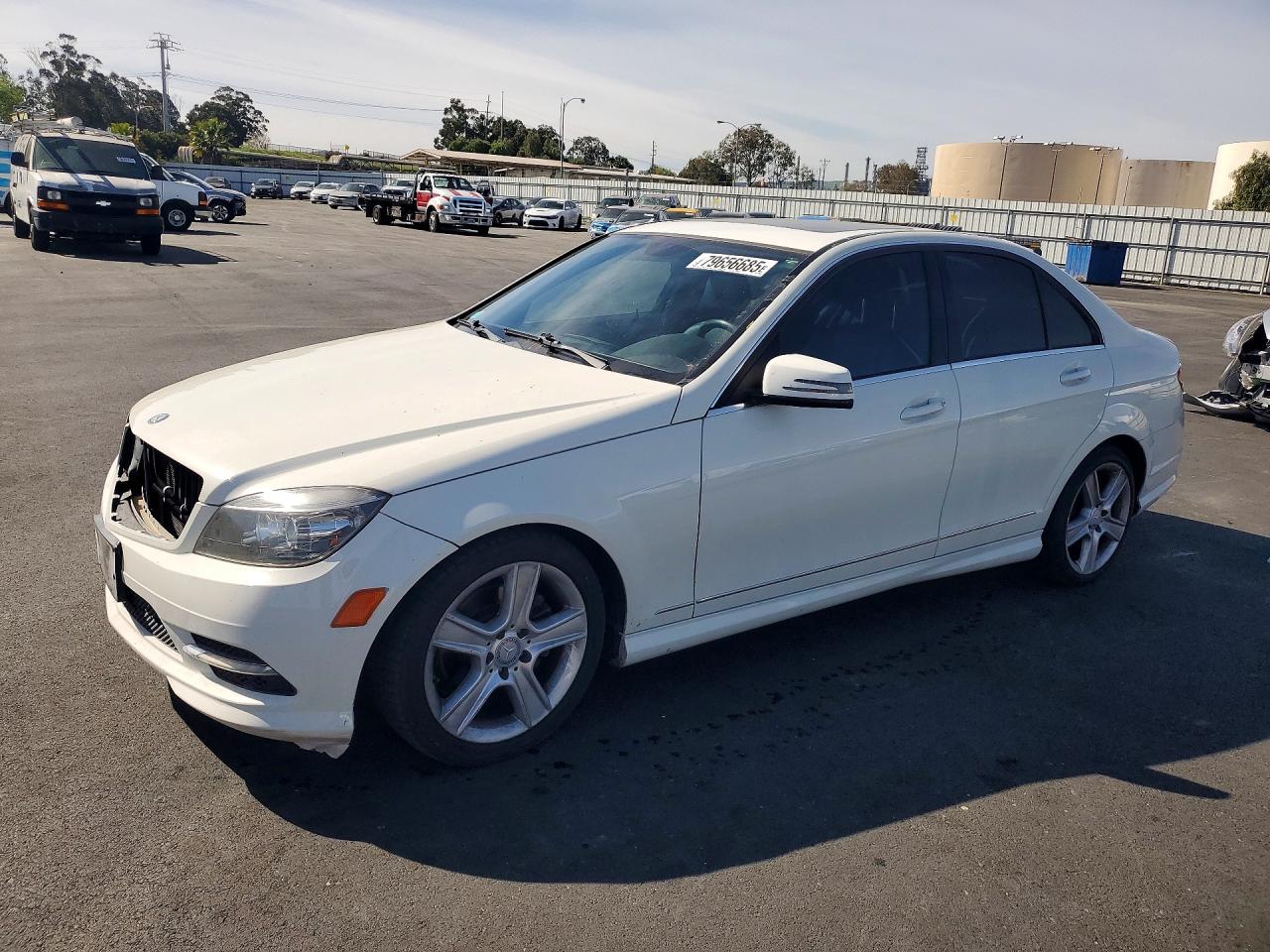 2011 MERCEDES-BENZ C