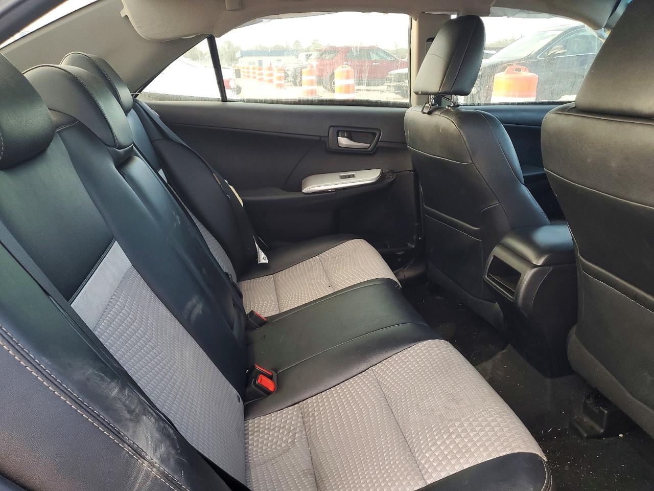 2012 TOYOTA CAMRY SE photo 10