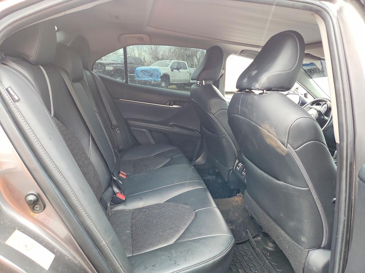 2018 TOYOTA CAMRY XSE photo 19