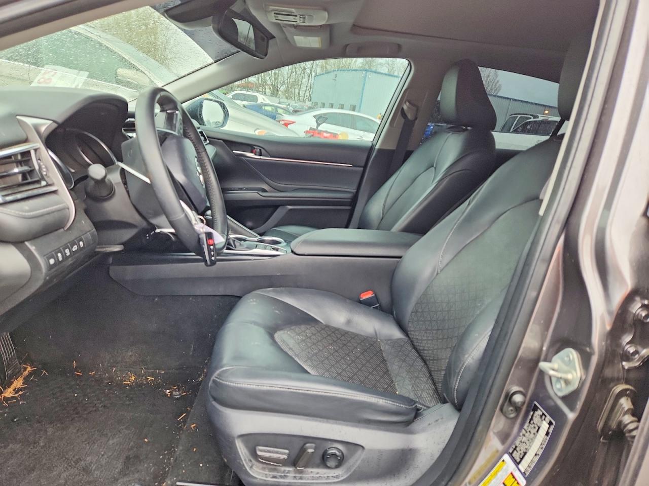 2018 TOYOTA CAMRY XSE photo 13