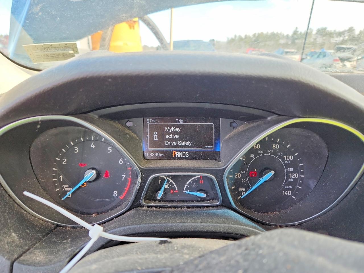 2015 FORD FOCUS SE photo 9