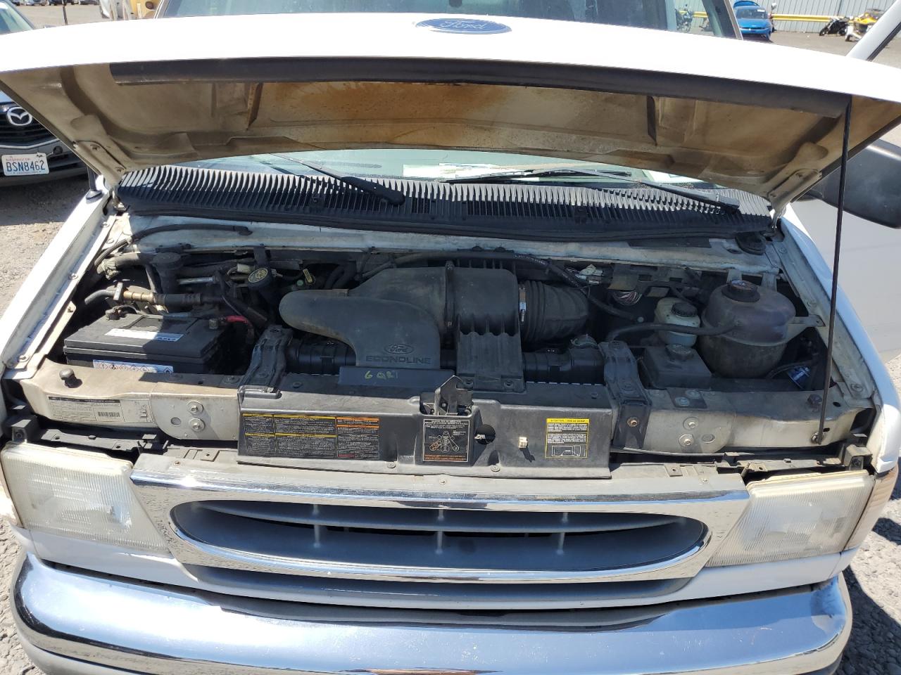 2001 FORD ECONOLINE photo 12