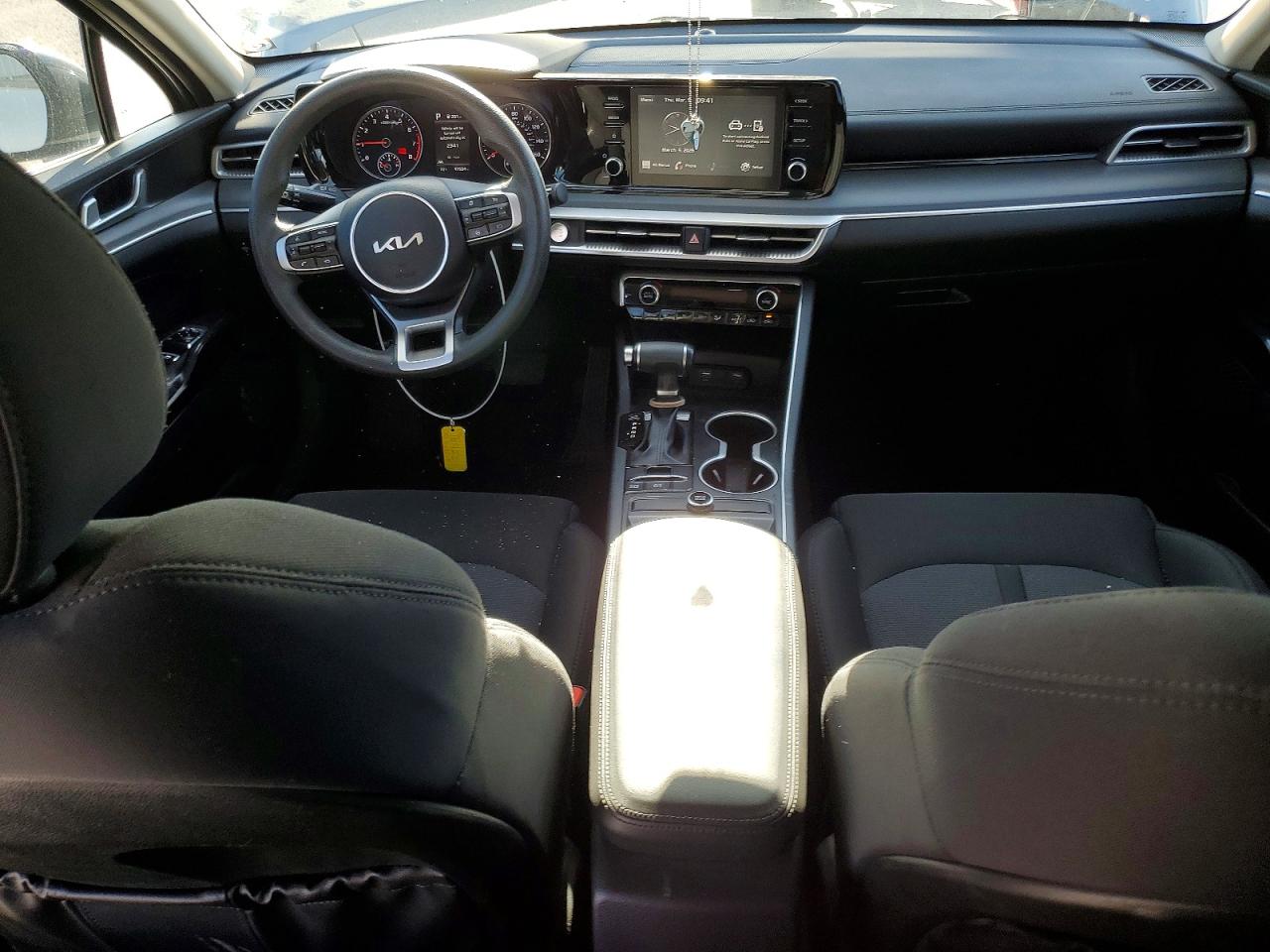 2023 KIA K5 LXS photo 8
