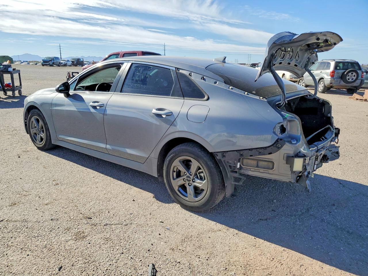2023 KIA K5 LXS photo 2