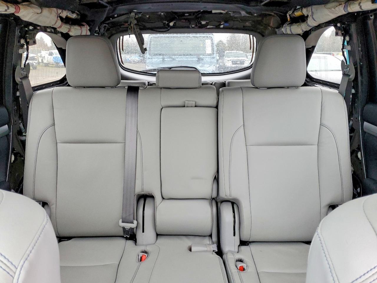 2017 TOYOTA HIGHLANDER XLE photo 19