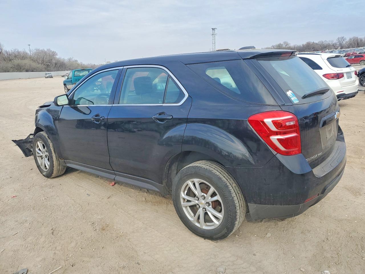 2017 CHEVROLET EQUINOX LS photo 3