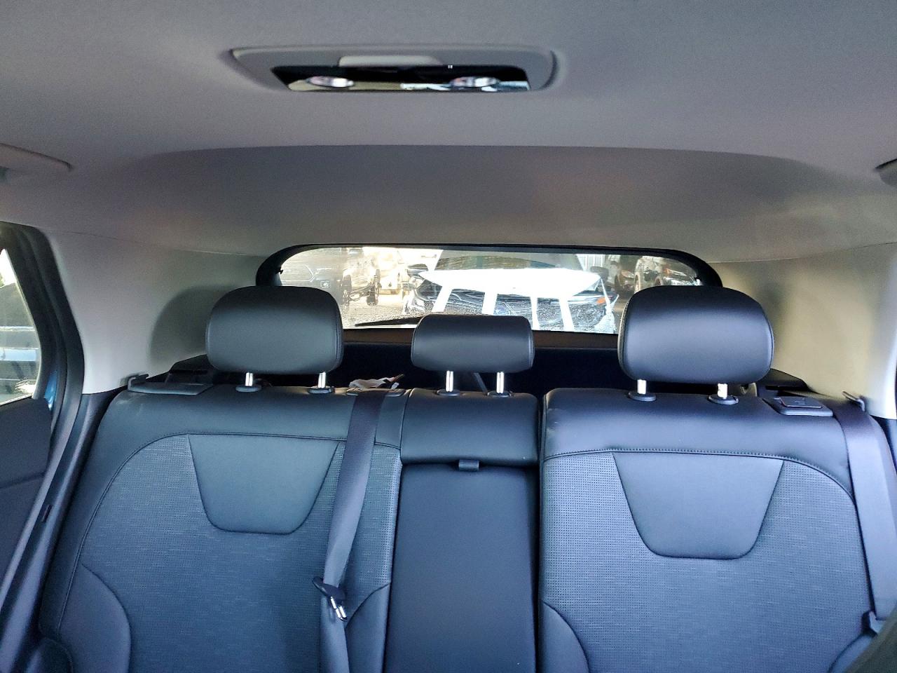 2024 KIA NIRO SX TOURING photo 19