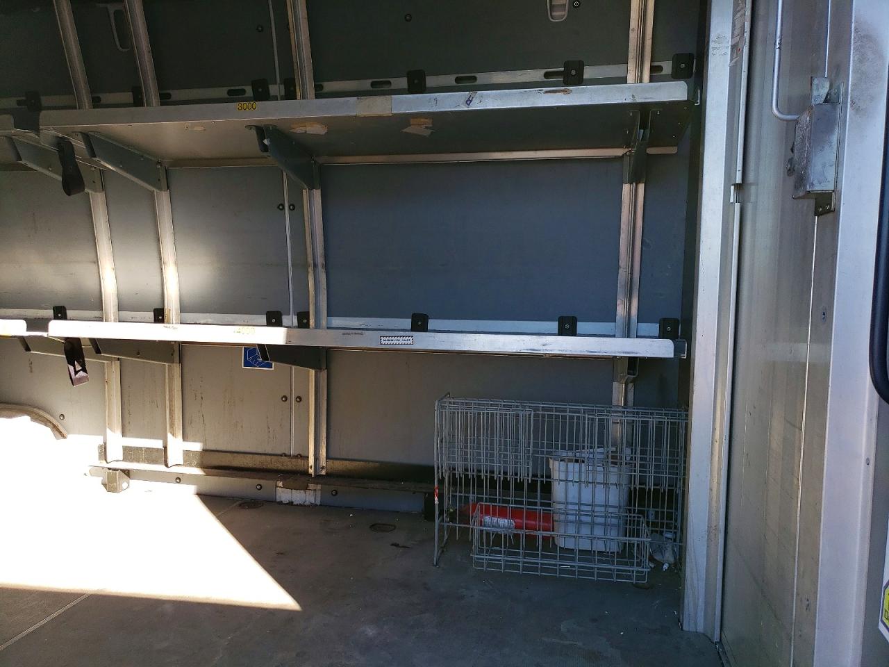 2016 MERCEDES-BENZ SPRINTER 2500 *** CARGO VAN *** photo 21