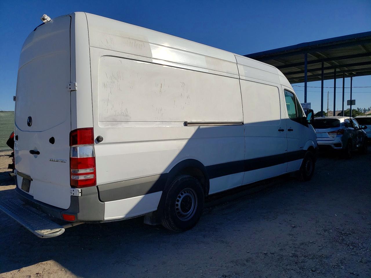 2016 MERCEDES-BENZ SPRINTER 2500 *** CARGO VAN *** photo 5