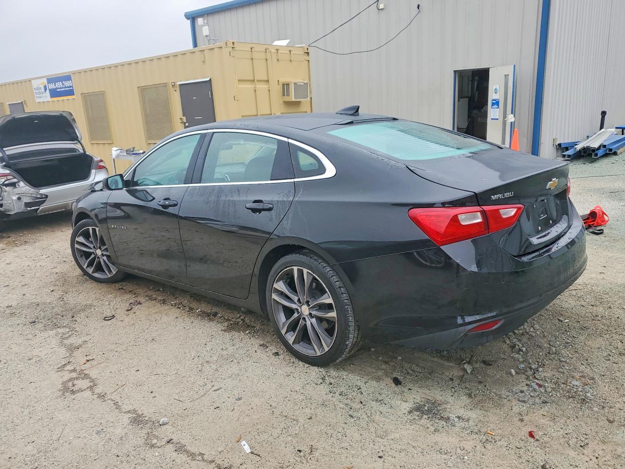2023 CHEVROLET MALIBU LT photo 4