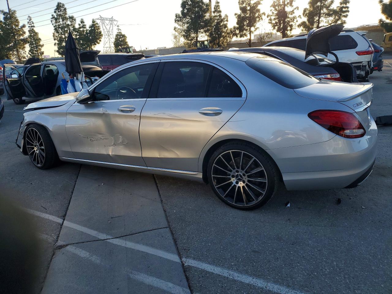 2015 MERCEDES-BENZ C 300 photo 4
