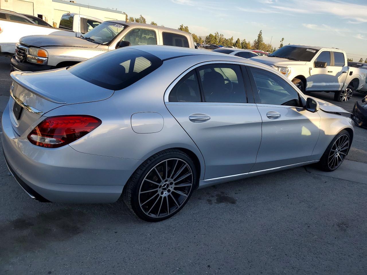 2015 MERCEDES-BENZ C 300 photo 7