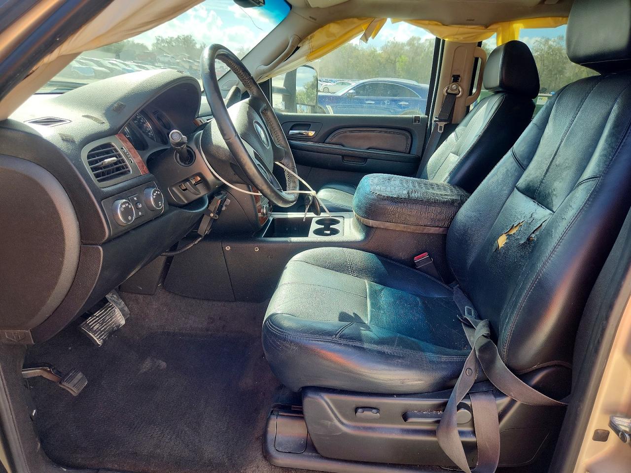 2007 CHEVROLET SUBURBAN K2500 photo 13
