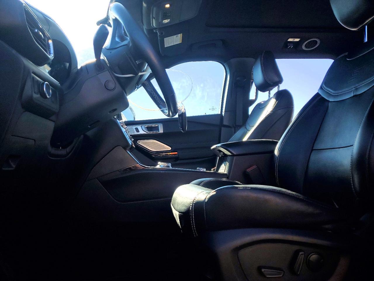 2023 FORD EXPLORER ST photo 13