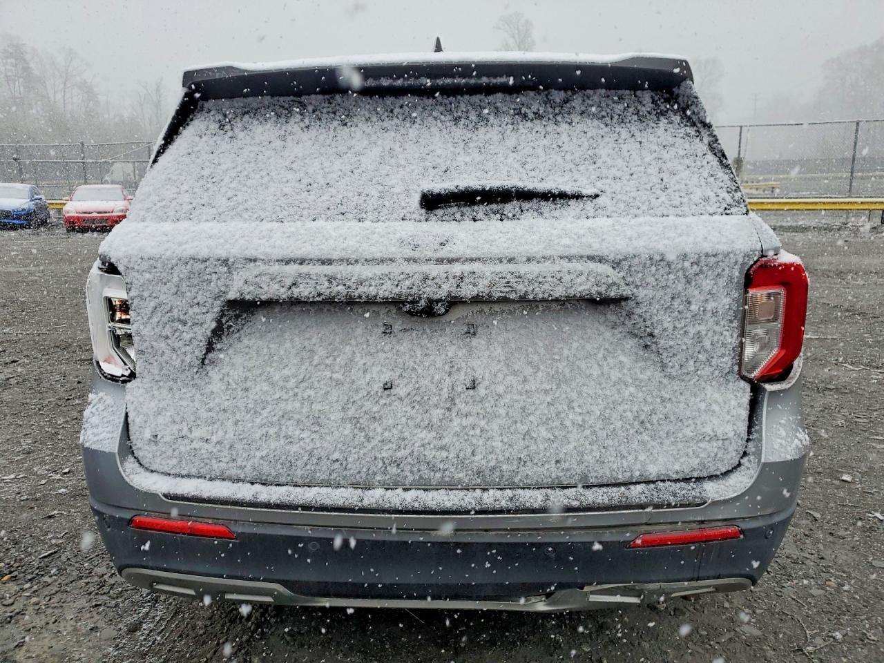 2021 FORD EXPLORER XLT photo 11