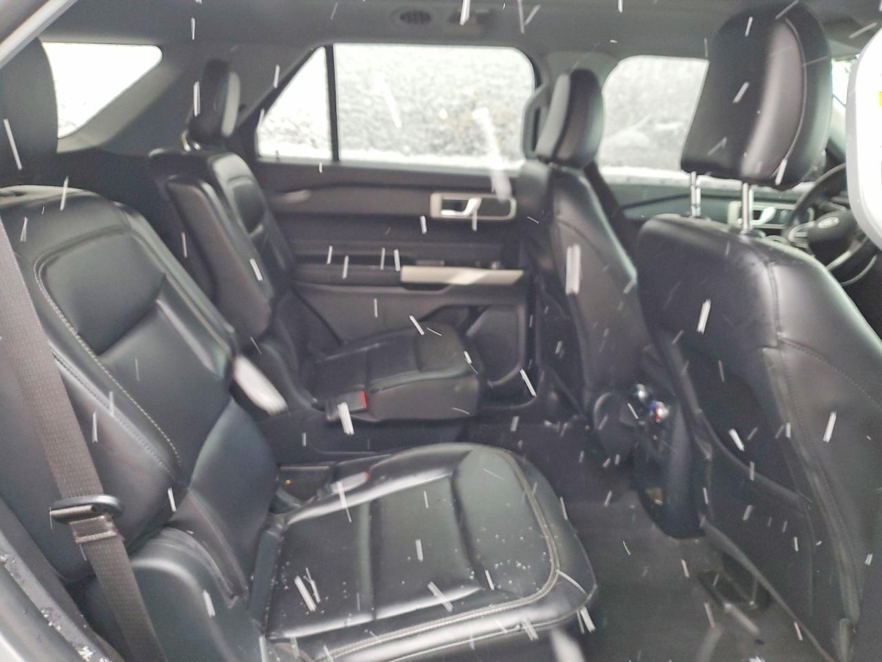 2021 FORD EXPLORER XLT photo 21