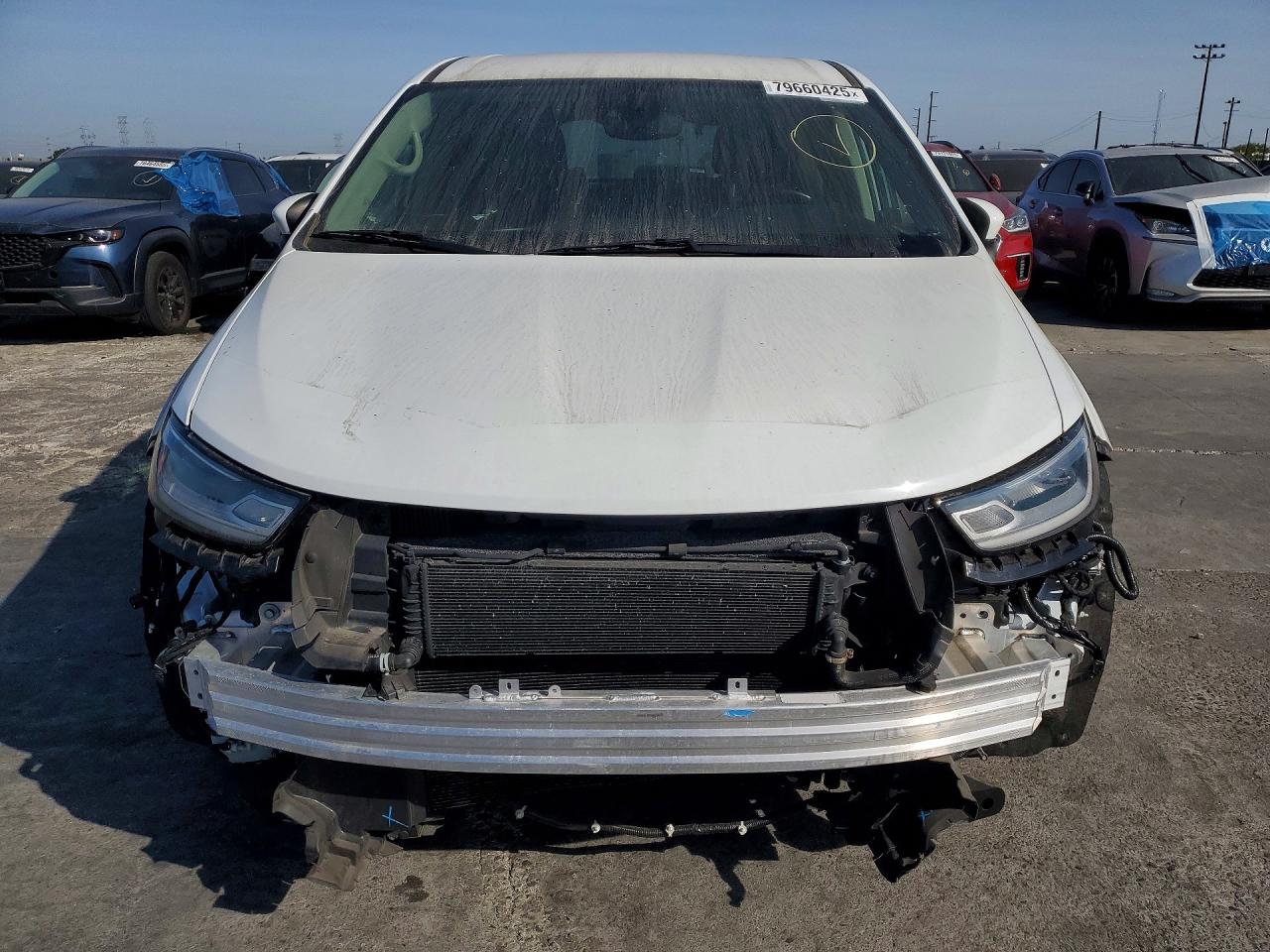 2023 CHRYSLER PACIFICA HYBRID TOURING L photo 9