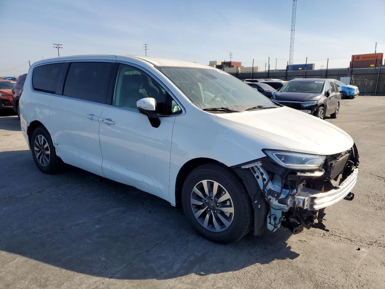 2023 CHRYSLER PACIFICA HYBRID TOURING L photo 7