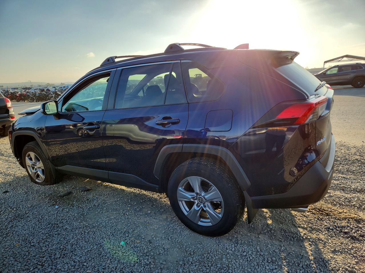 2025 TOYOTA RAV4 XLE photo 3