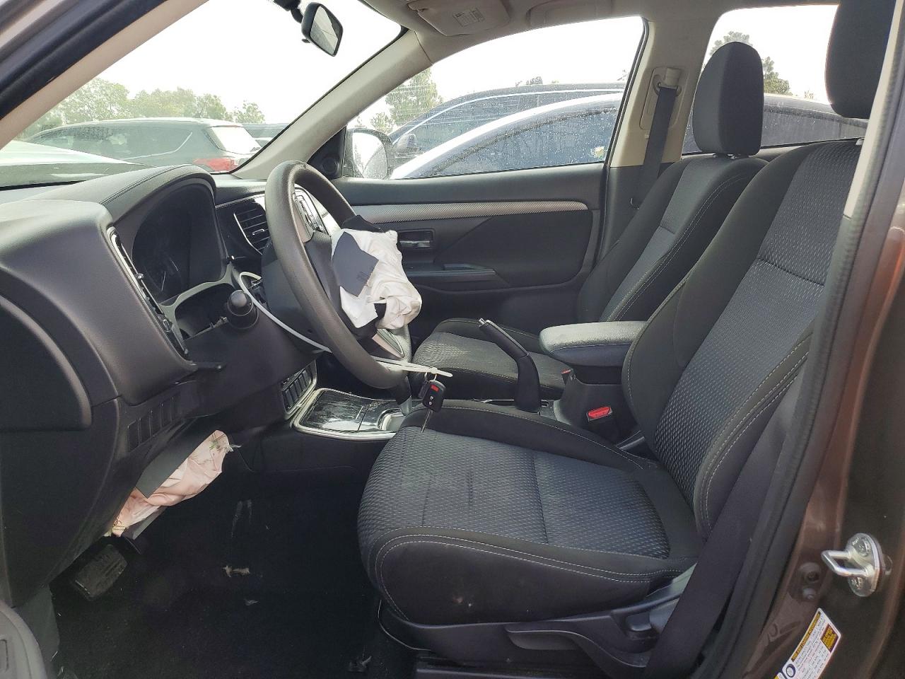 2018 MITSUBISHI OUTLANDER ES photo 7