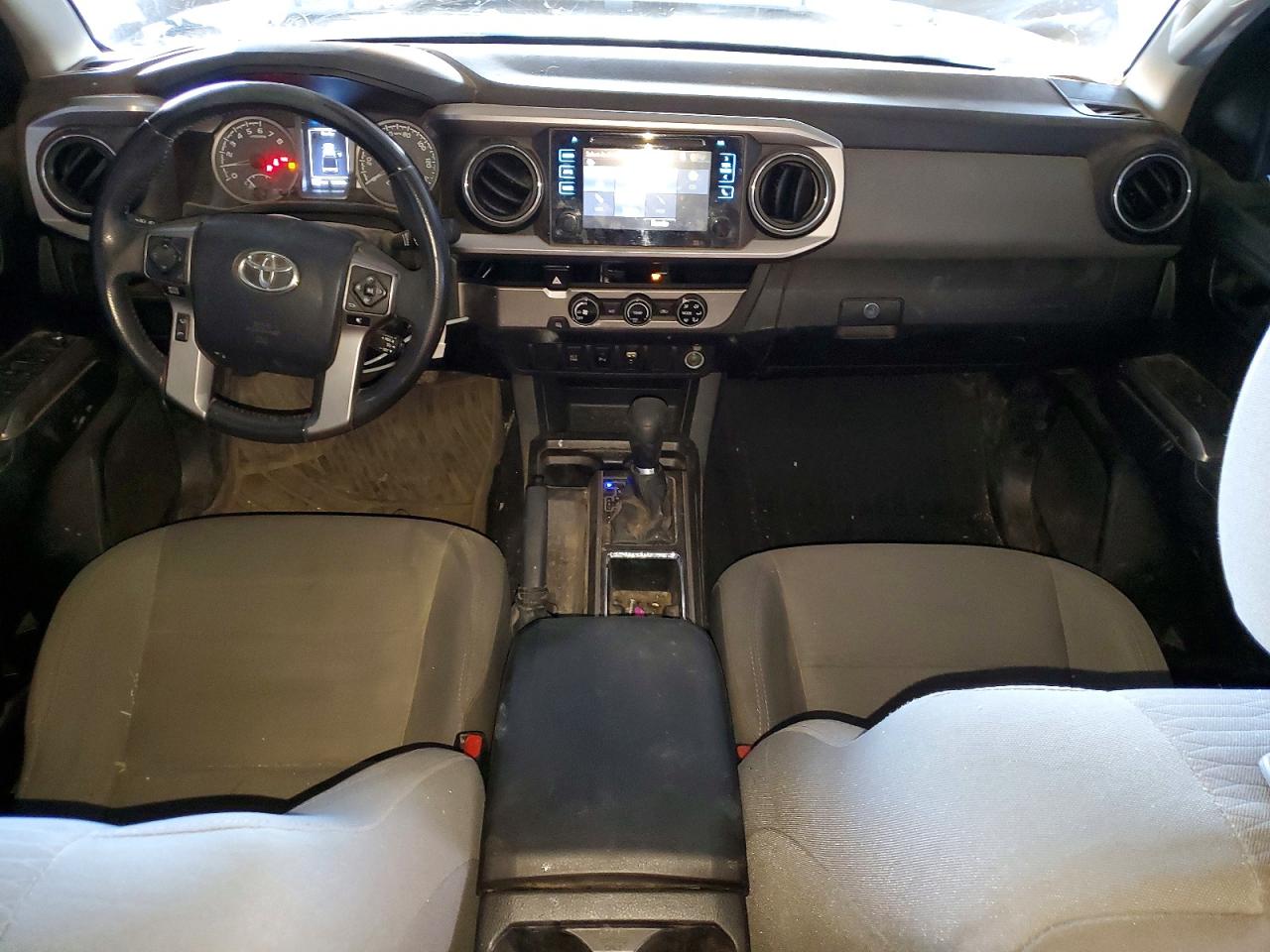 2017 TOYOTA TACOMA SR5 V6 photo 15