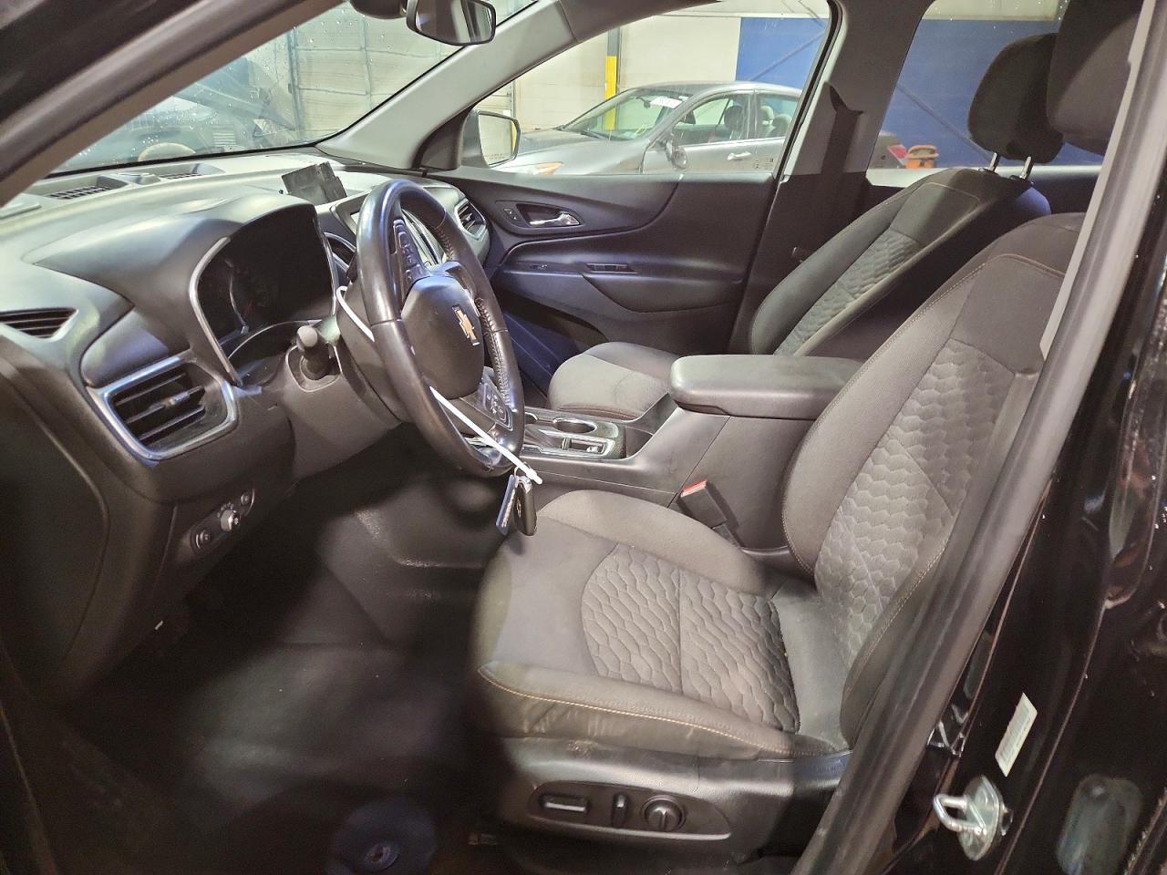 2020 CHEVROLET EQUINOX LT photo 13