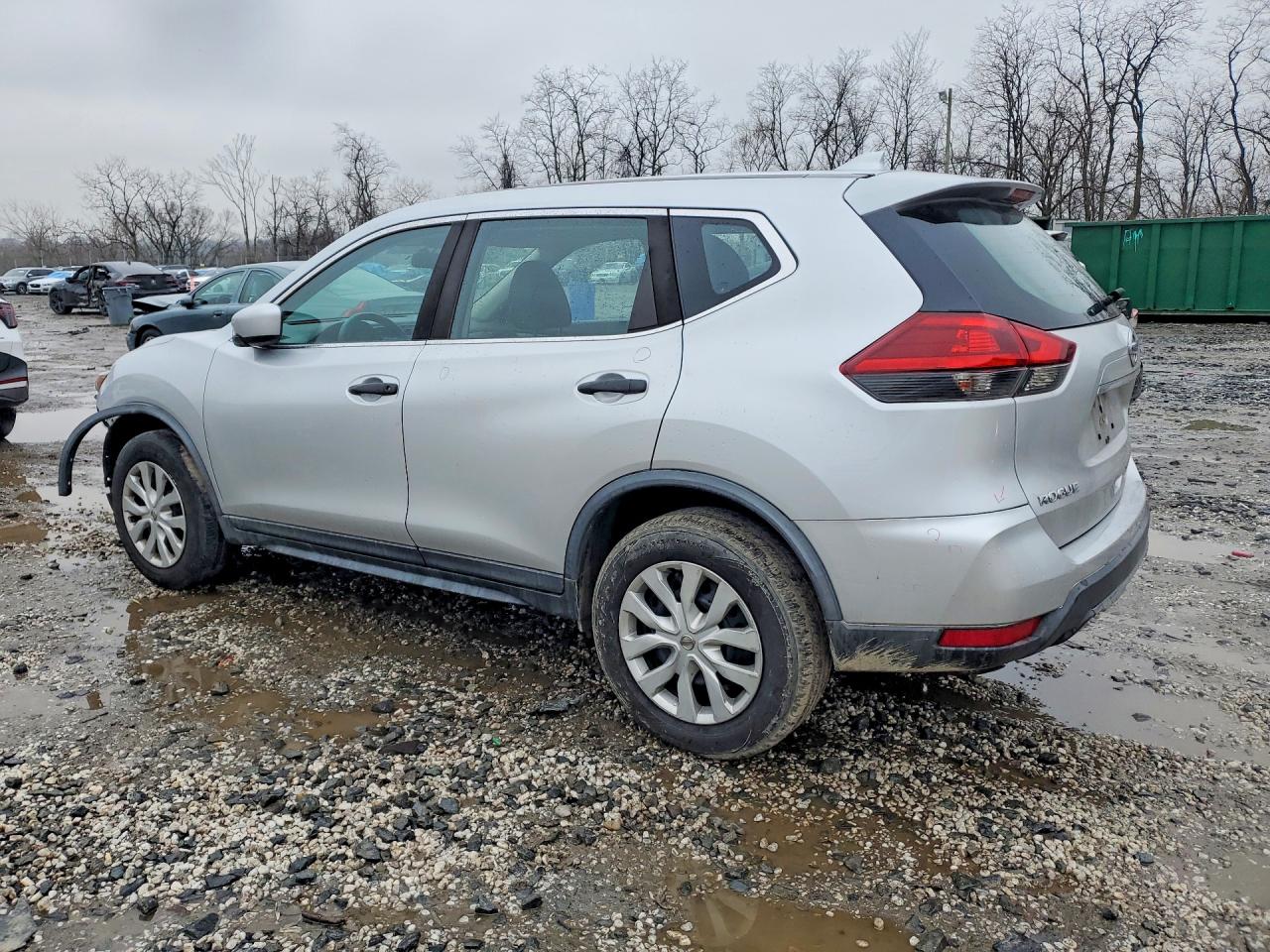 2018 NISSAN ROGUE S photo 3