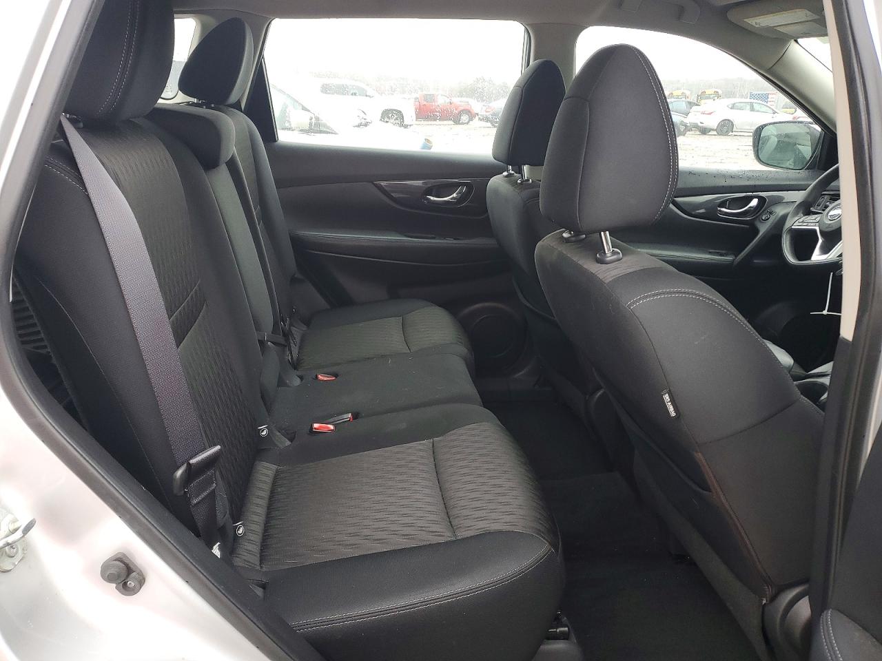 2018 NISSAN ROGUE S photo 21