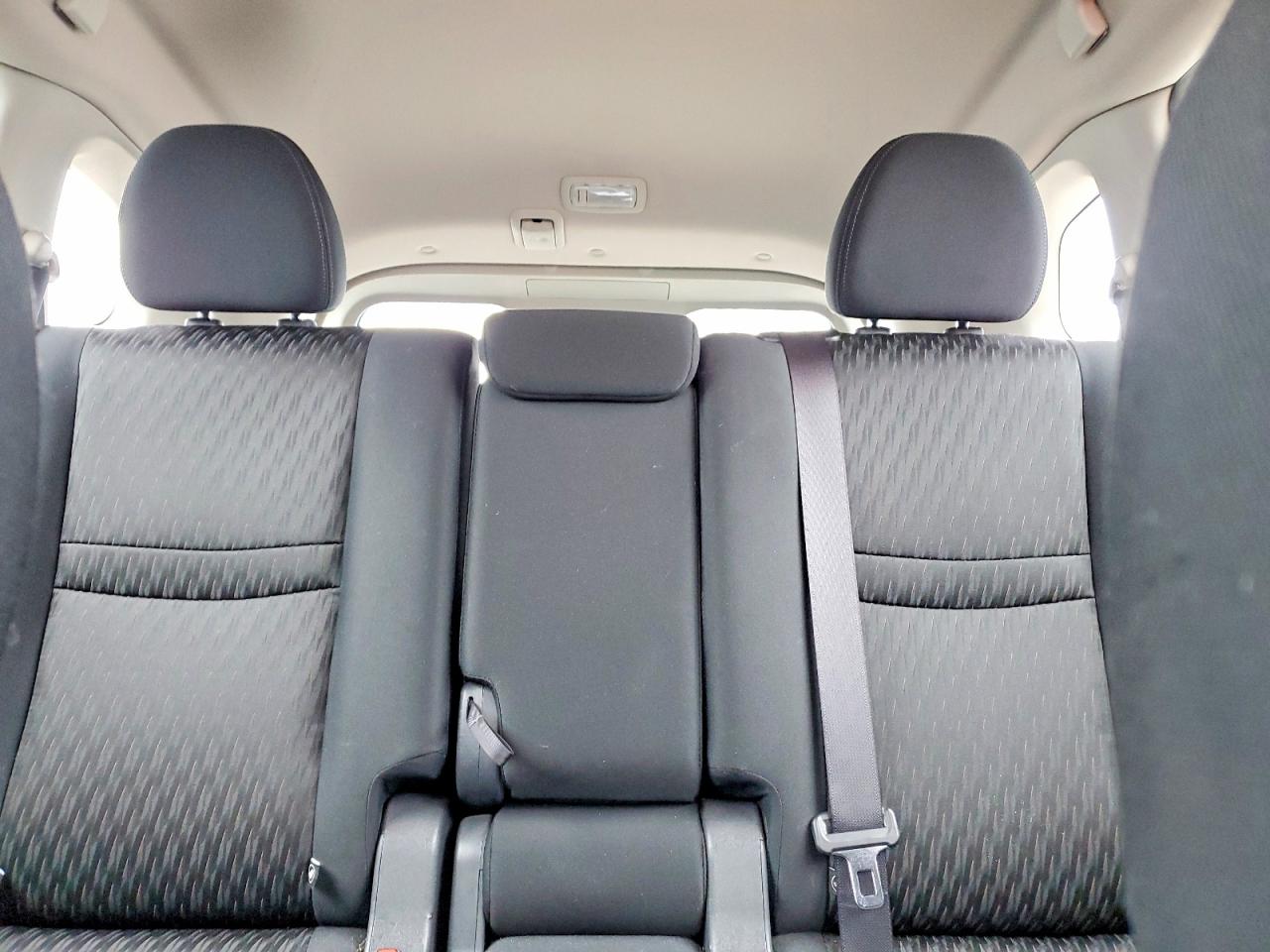 2018 NISSAN ROGUE S photo 19