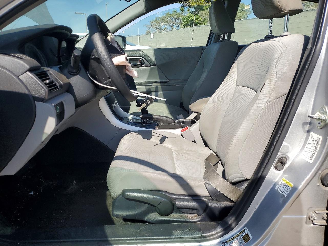 2014 HONDA ACCORD LX photo 13