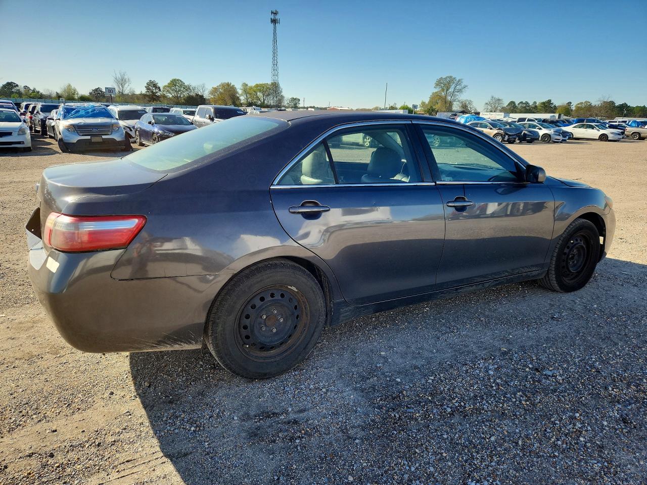 2009 TOYOTA CAMRY LE photo 3