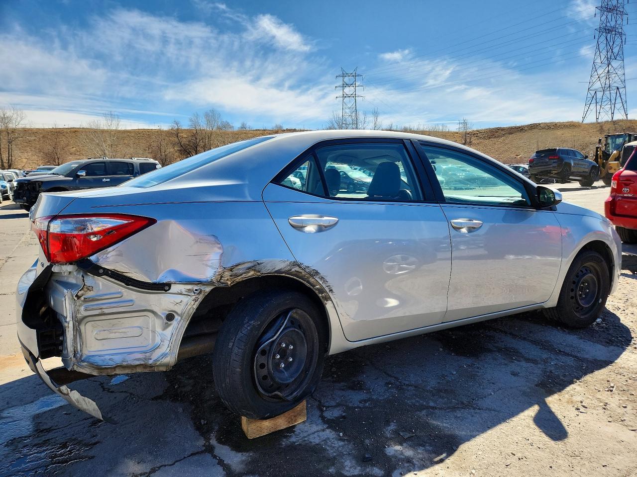 2014 TOYOTA COROLLA LE photo 5