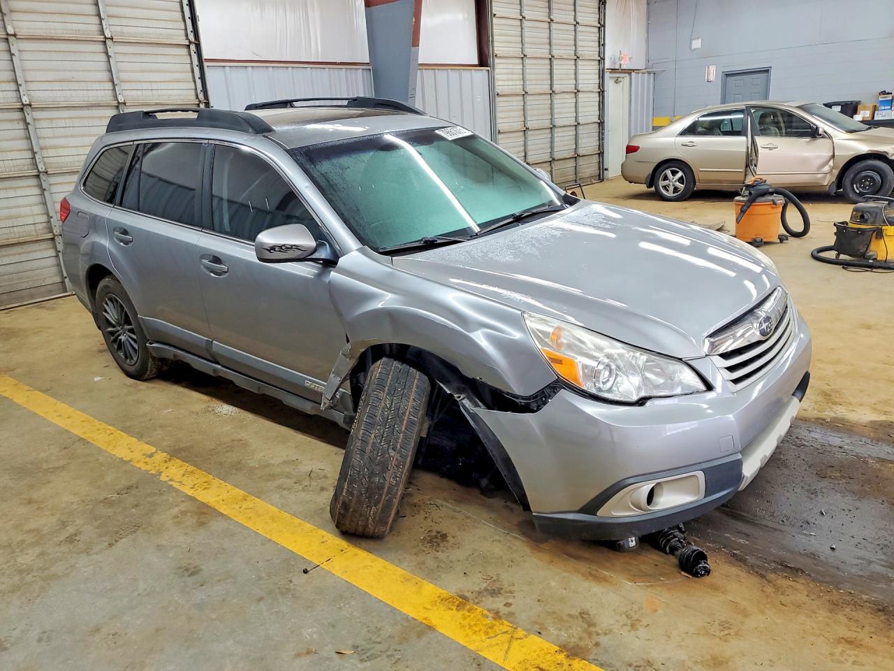 2010 SUBARU OUTBACK 3.6R LIMITED photo 4