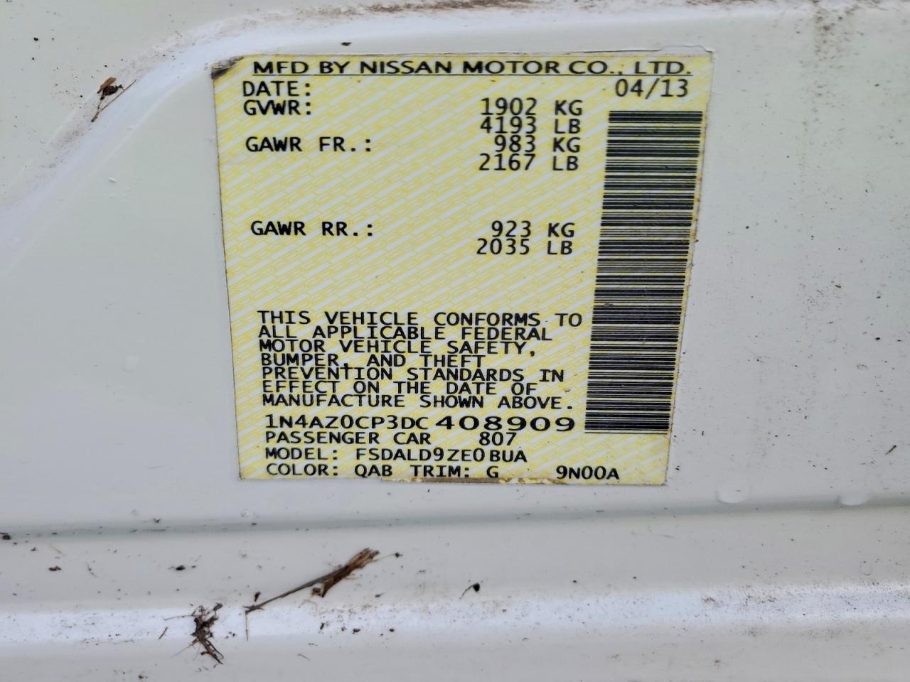 2013 NISSAN LEAF S photo 12