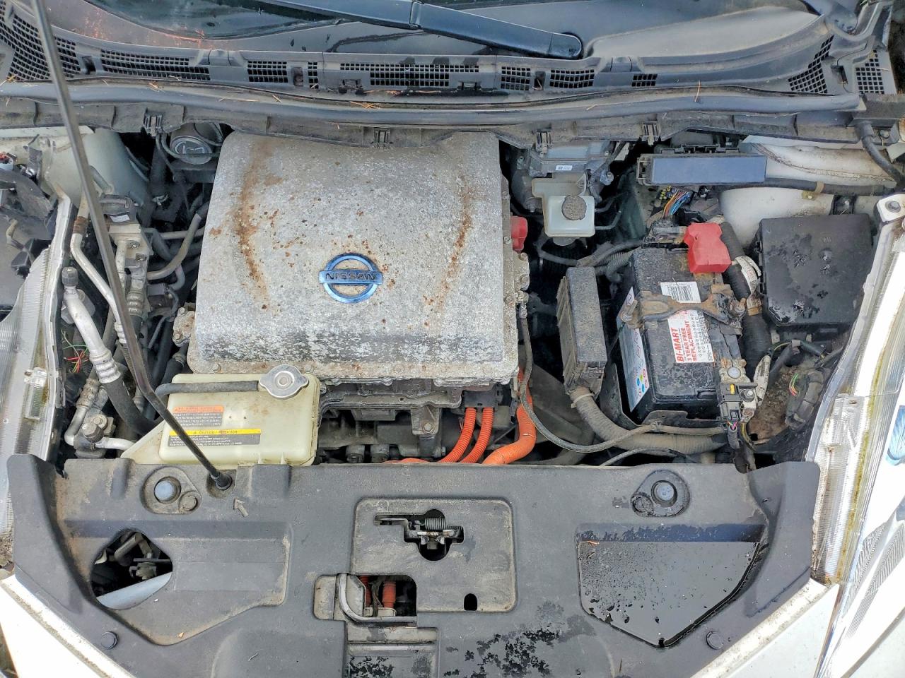 2013 NISSAN LEAF S photo 11