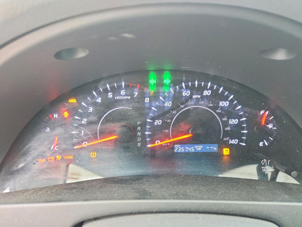 2011 TOYOTA CAMRY LE photo 17