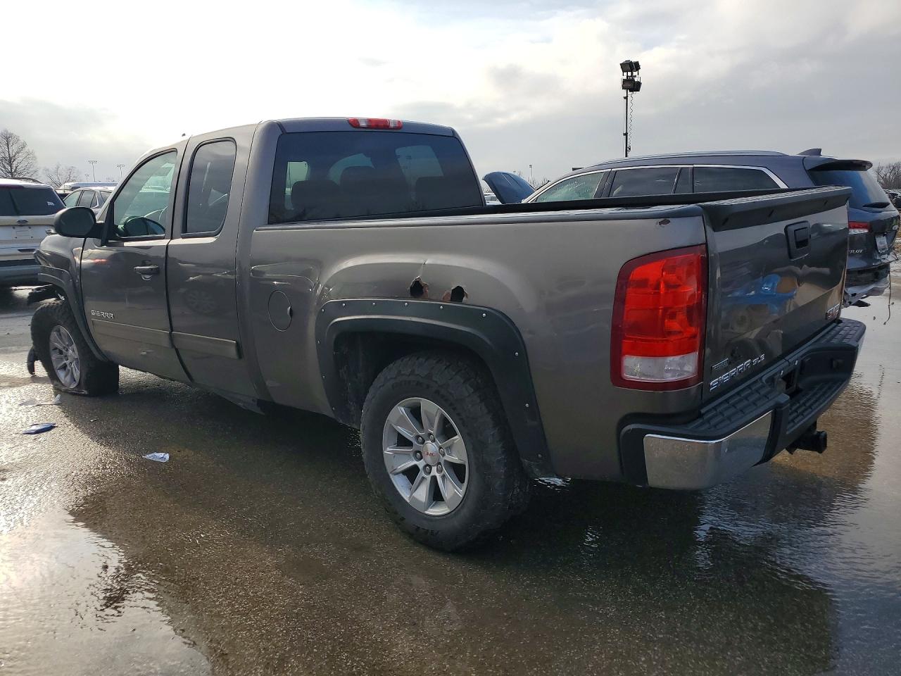 2012 GMC SIERRA K1500 SLE photo 2